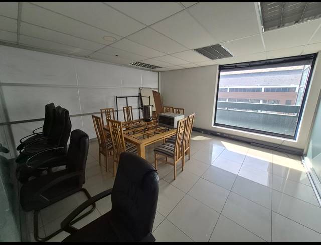 312M² OFFICE TO LET IN RIVONIA